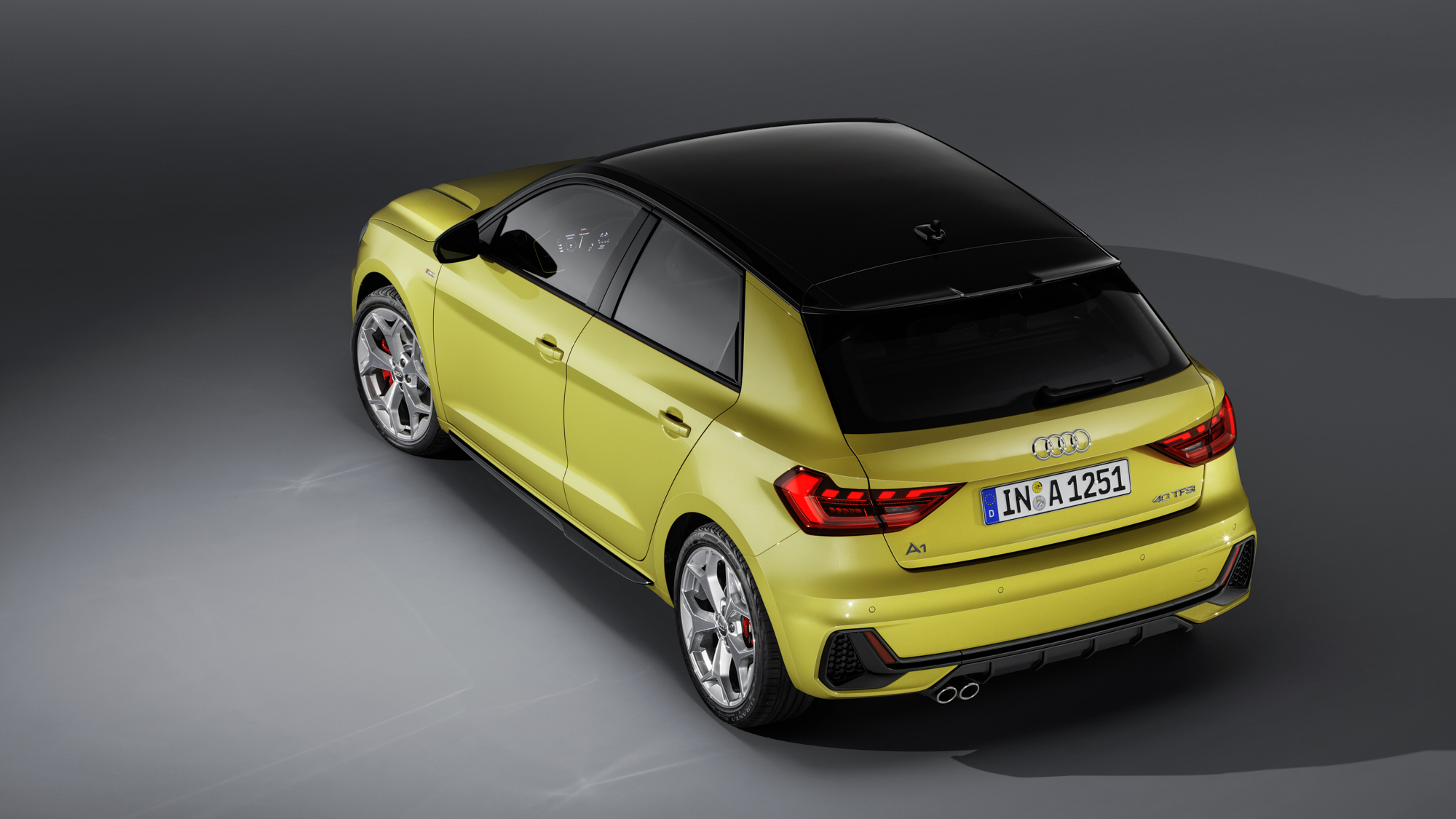 RWink_Audi_A1_EXT_012_B2200