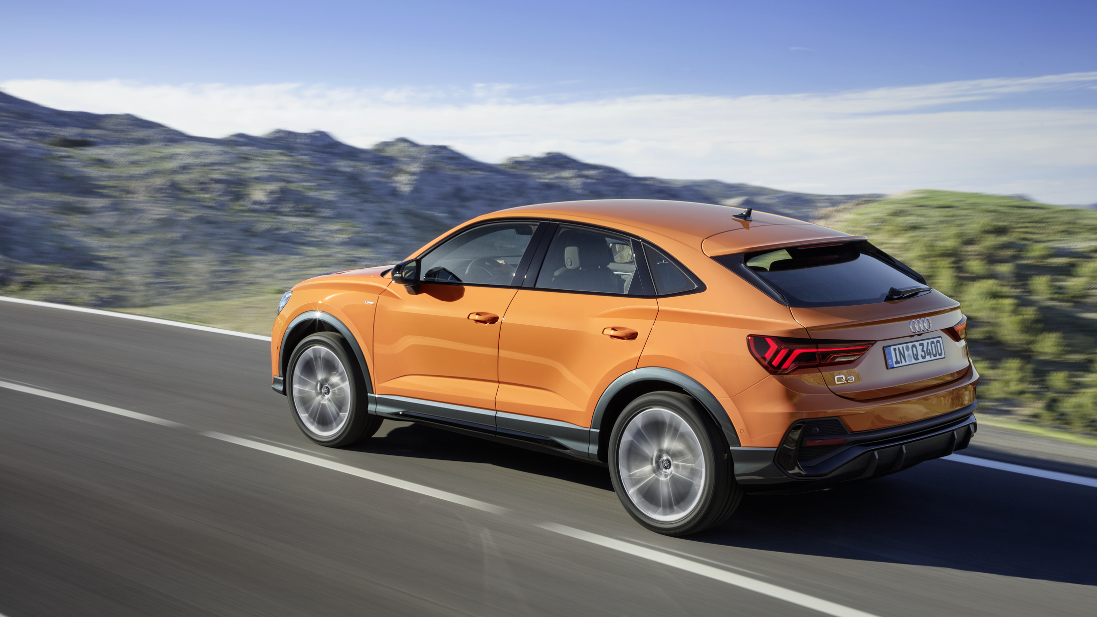 RWink_Audi_Q3_SB_Speed_001_B2200