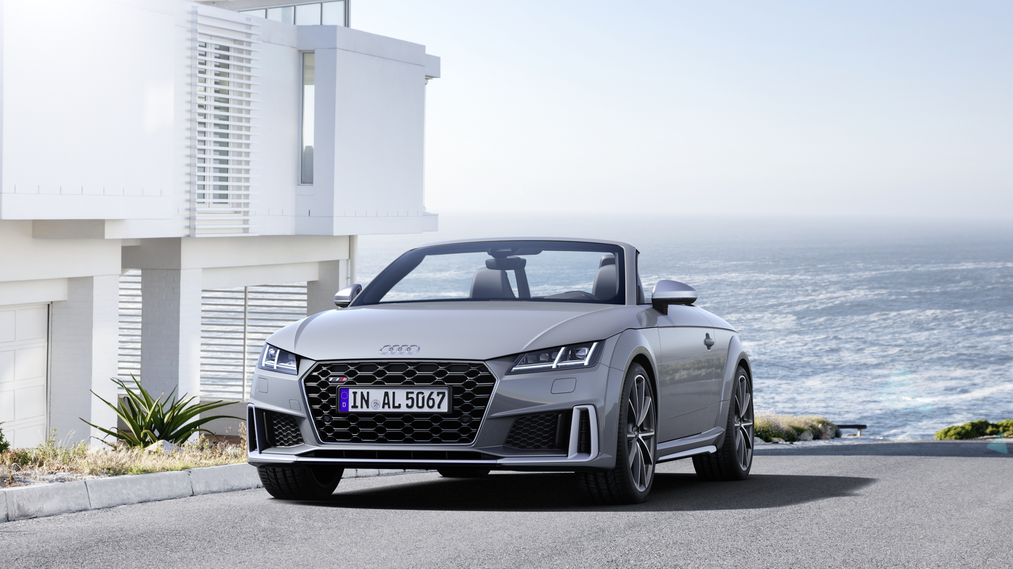 RWink_Audi_TTS_Roadster_Static_004_B2200