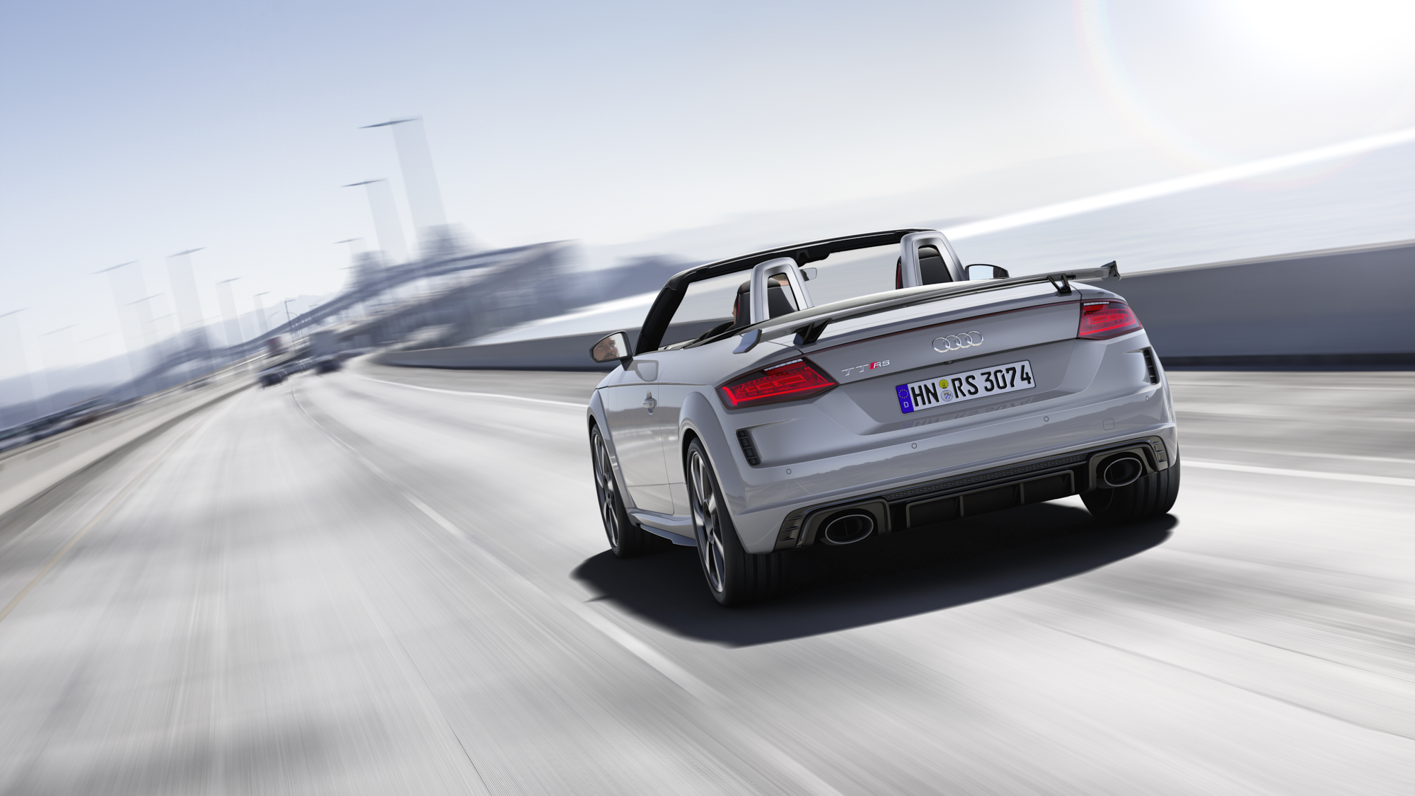 RWink_Audi_TT_RS_Roadster_Speed_001_B2200