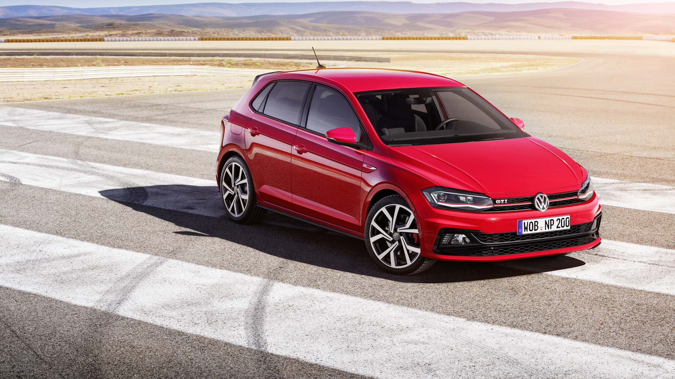 RWink_VW_Polo_GTI_EXT_001_B2200